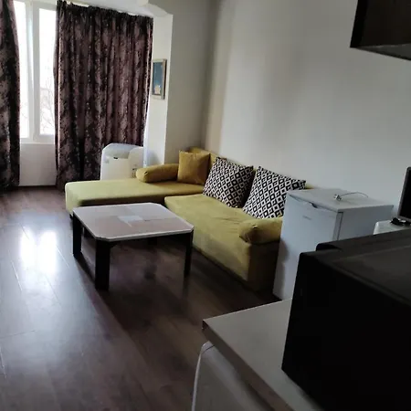 Многостаен Апартамент В Центъра На Град Бургас. Apartmán *